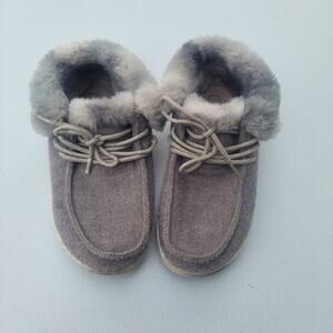 Hey Dudes fuzzy top youth 2-3 slip on grey